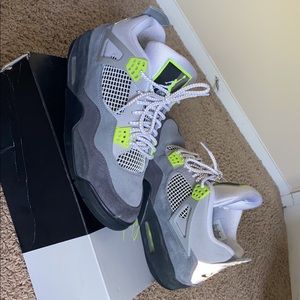 Air Jordan 4 Neon 95